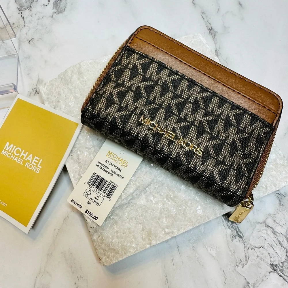 Michael Kors flaws jet set